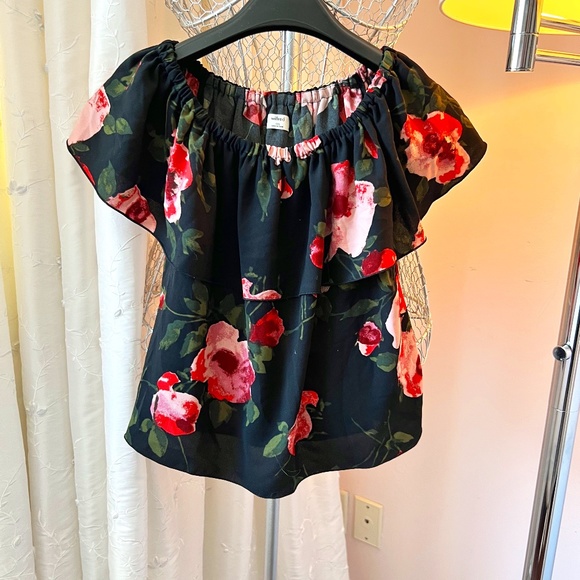 Wilfred Black Floral Short Sleeve Blouse with Elastic Neckline - Picture 1 of 5